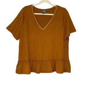 ARULA Mustard V-Neck Ruffle Hem Short Sleeve Top